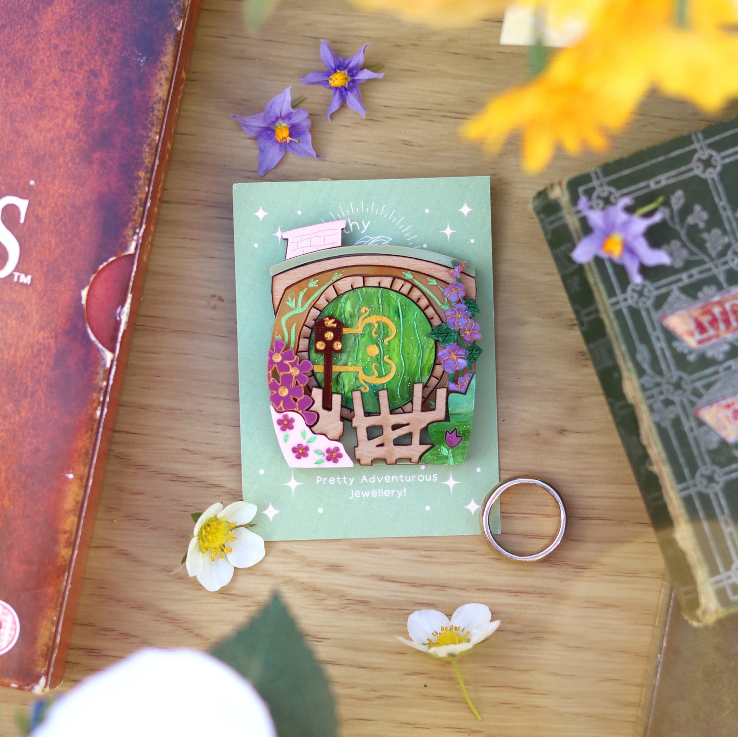 Halfling’s Home Brooch