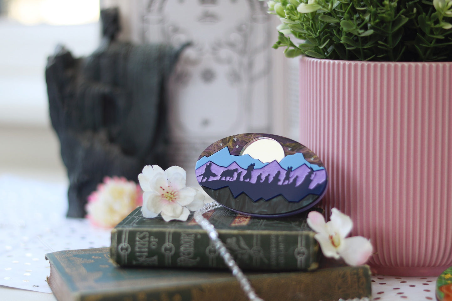 Fellowship Brooch (Moonlight)