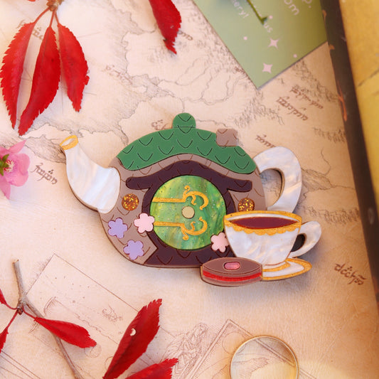 Halfling Tea Time Brooch